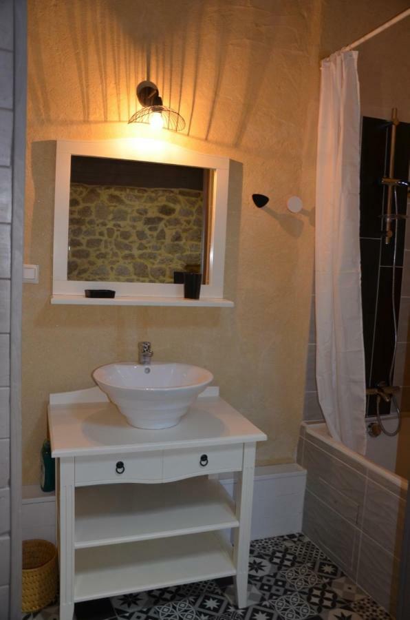 Gîte L'Ame d'Antan 5 personnes proche puy du fou Mortagne-sur-Sevre Extérieur photo